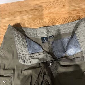 Men's Olive Cargo shorts